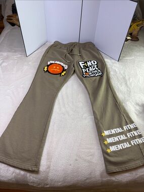 ⭐️Valabasas Fleece Sweatpants Find Peace Together Graphic Patches Tan Sz Md NWOT